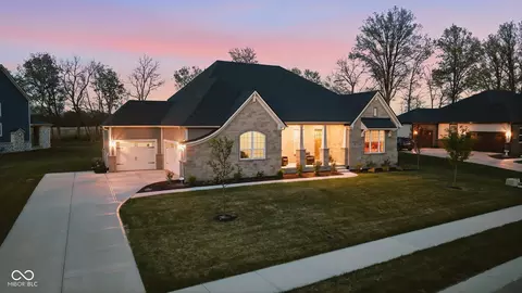 9381 Coopers Ln, Mccordsville, IN 46055