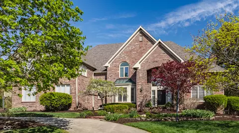 12862 Norfolk Cir, Carmel, IN 46032