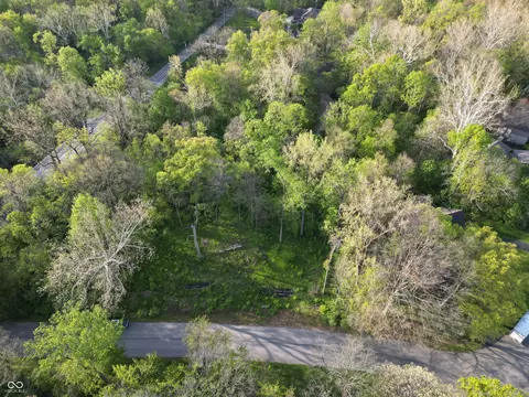 5232 Knollton Rd, Indianapolis, IN 46228