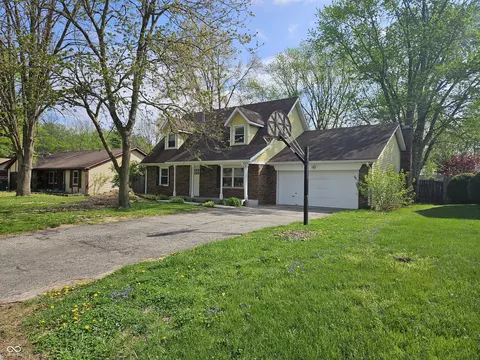 24 Sleepy Hollow Dr, Westfield, IN 46074