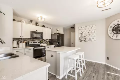 Kitchen - 12957 E 131st St, Fishers, IN 46037 photo 1 of 3