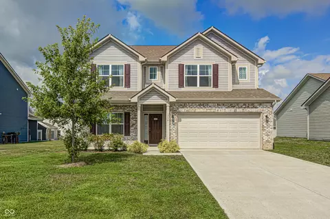 1794 N Clearwater Dr, Greenfield, IN 46140