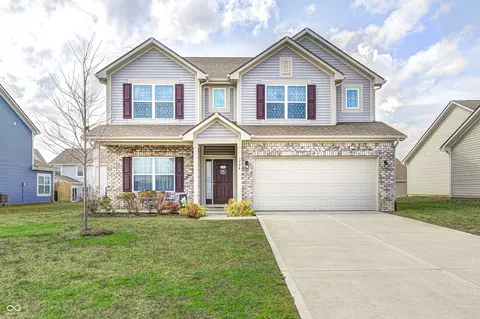 1794 N Clearwater Dr, Greenfield, IN 46140