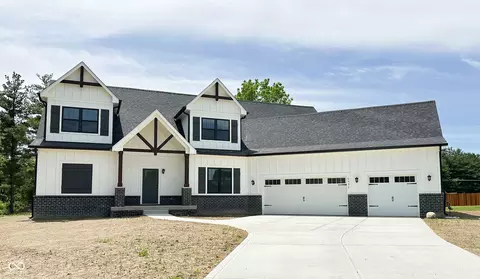 9184 Manship Ln, Fortville, IN 46040
