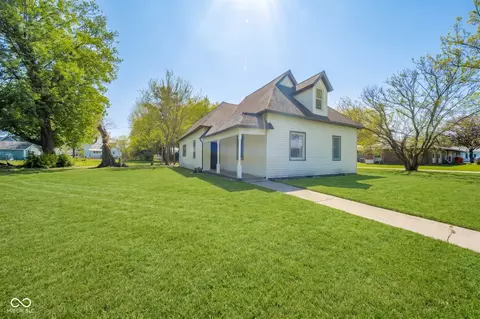 314 Craven St, Sweetser, IN 46987