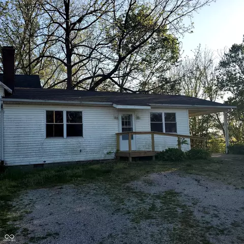 424 E Commerce St, Brownstown, IN 47220 photo 2