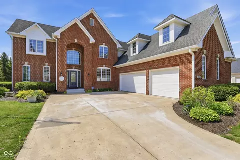 11625 Harvest Moon Dr, Noblesville, IN 46060
