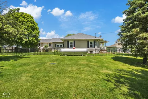 Exterior - 8021 E State Road 236, Roachdale, IN 46172 photo 4 of 21