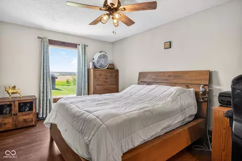 Bedroom - 8021 E State Road 236, Roachdale, IN 46172 photo 1 of 6