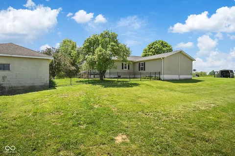 Exterior - 8021 E State Road 236, Roachdale, IN 46172 photo 8 of 21