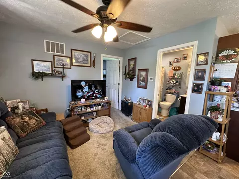 Living - 8021 E State Road 236, Roachdale, IN 46172 photo 2 of 3