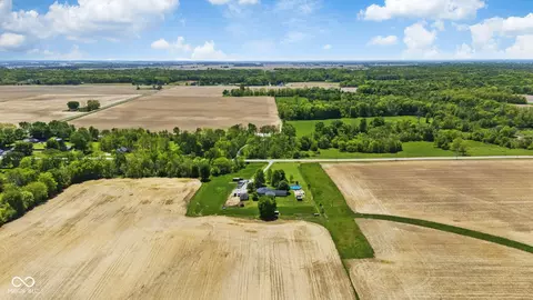View/Area - 8021 E State Road 236, Roachdale, IN 46172 photo 9 of 14