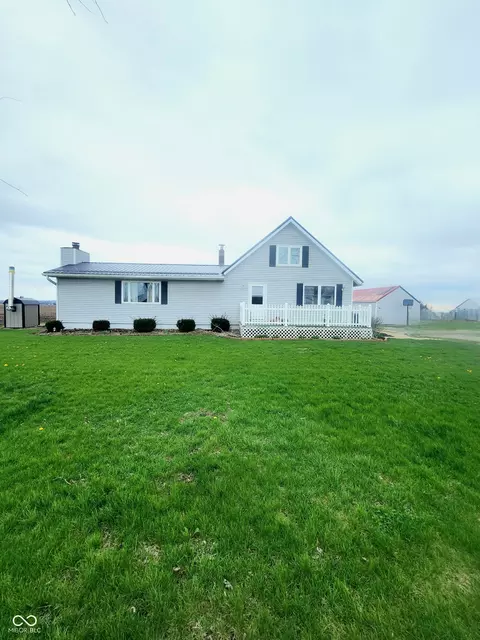 8634 N Meridian Rd, Perrysville, IN 47974