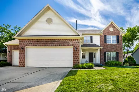 10887 Parrot Ct, Fishers, IN 46037