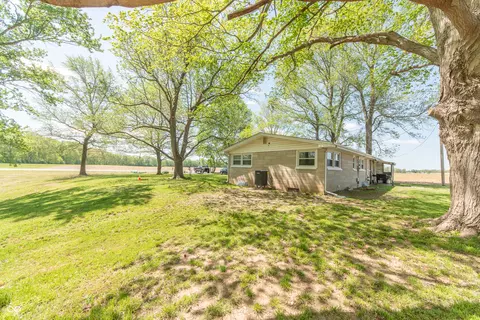Exterior - 7930 E 25th St, Columbus, IN 47203 photo 10 of 12
