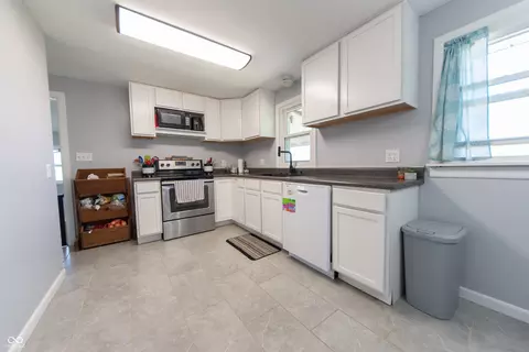 Kitchen - 7930 E 25th St, Columbus, IN 47203 photo 2 of 3