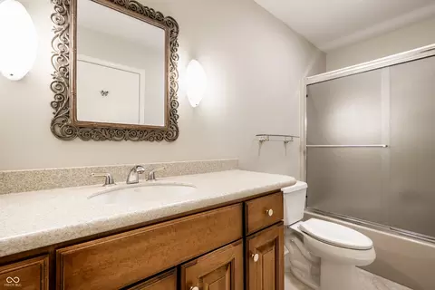 Bath - 6366 E 116th St, Fishers, IN 46038 photo 4 of 5