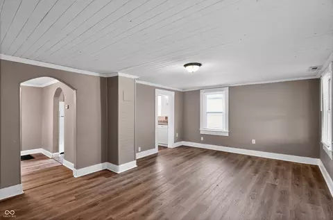Living - 1026 E Third St, Greenfield, IN 46140 photo 3 of 4