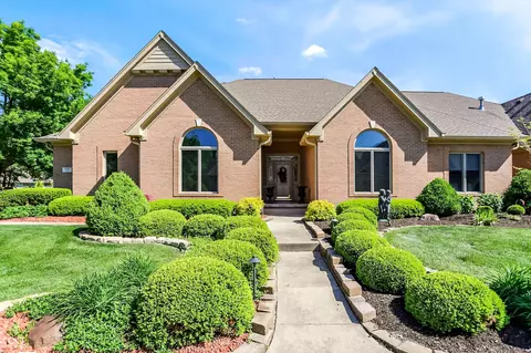 1694 Dorrell Ct, Greenwood, IN 46143