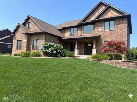 13560 Limerick Dr, Saint John, IN 46373