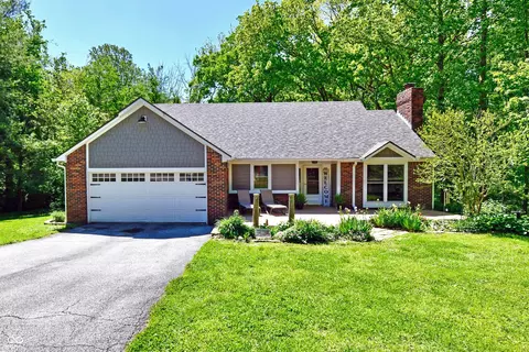 6671 E Rosebud Ln, Mooresville, IN 46158