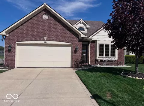 827 Peppermill Run, Greenwood, IN 46143