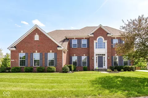 11391 Zanardi Ct, Zionsville, IN 46077
