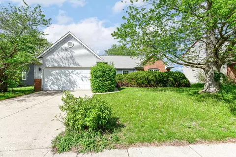 3666 Crickwood Dr, Indianapolis, IN 46268