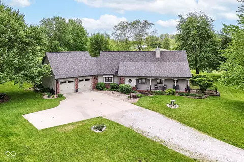 2345 S Honey Creek Rd, Greenwood, IN 46143