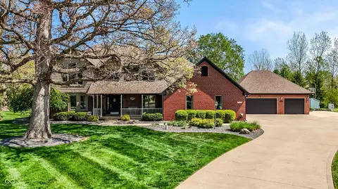1692 E Casey Ln, Greenfield, IN 46140