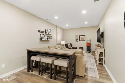 Living - 129 E Laredo Way N, Carmel, IN 46032 photo 10 of 12