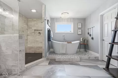Bath - 129 E Laredo Way N, Carmel, IN 46032 photo 3 of 5