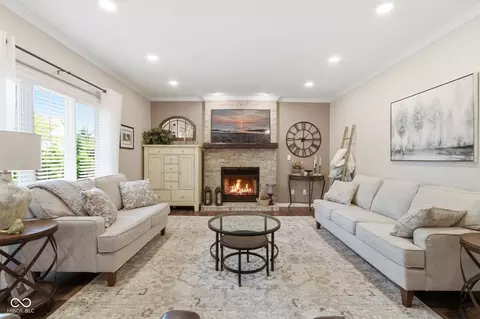 Living - 129 E Laredo Way N, Carmel, IN 46032 photo 7 of 12