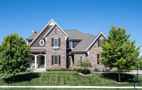 18176 Lakes End Dr, Westfield, IN 46074