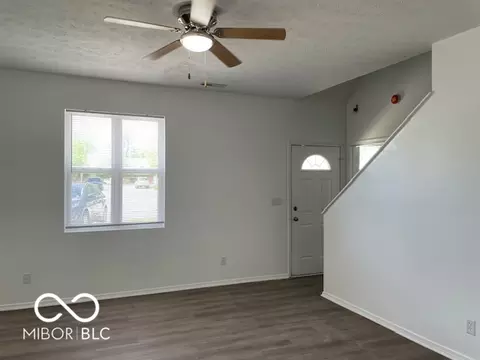 322 W Persimmon Ct, Bloomington, IN 47403 photo 3