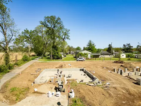 5223 N Vance St, Columbus, IN 47201