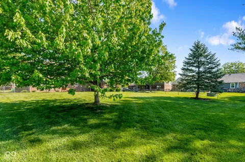 Exterior - 1733 Sycamore Dr, Plainfield, IN 46168 photo 10 of 17