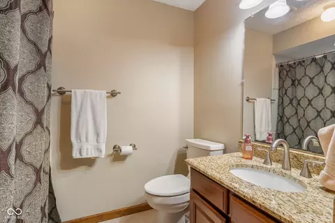Bath - 1733 Sycamore Dr, Plainfield, IN 46168 photo 3 of 3