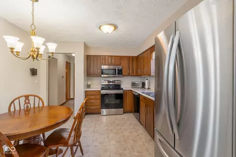 Kitchen - 1733 Sycamore Dr, Plainfield, IN 46168 photo 3 of 3