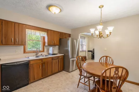 Kitchen - 1733 Sycamore Dr, Plainfield, IN 46168 photo 1 of 3