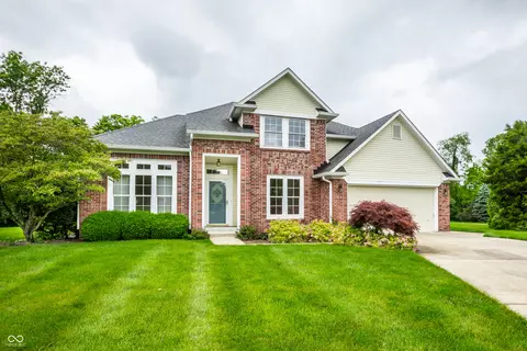 7548 W Ivy Ln, New Palestine, IN 46163