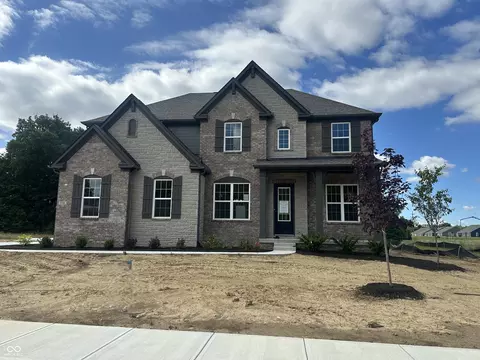 5591 Brook Hill Rd, Avon, IN 46123