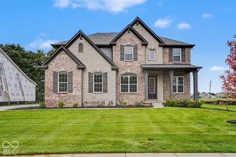 5591 Brook Hill Rd, Avon, IN 46123