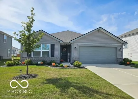 1229 Fleming Dr, Greenfield, IN 46140