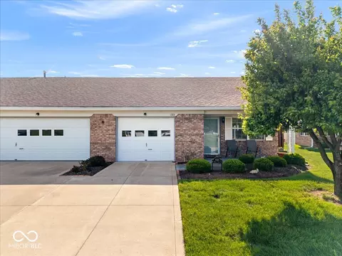 1333 N Apple Lake Dr, Greenfield, IN 46140