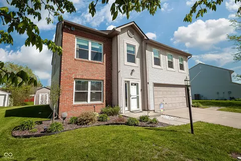273 Brixton Woods West Dr, Pittsboro, IN 46167