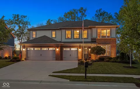 15562 Nettle Ln, Fishers, IN 46037