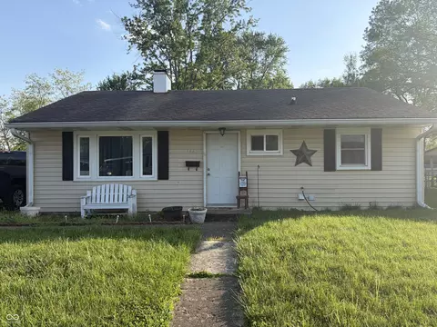 1462 Lochry Rd, Franklin, IN 46131