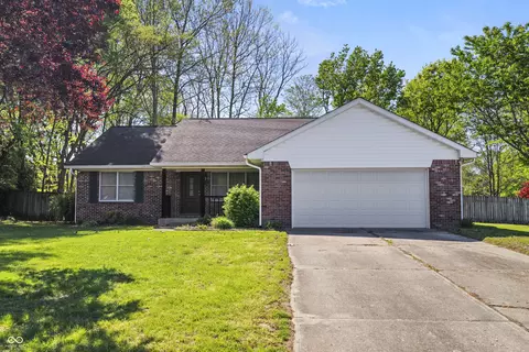 1072 S Teresa Dr, Martinsville, IN 46151