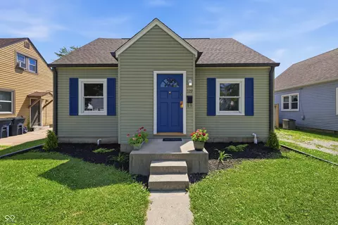 329 N 15th Ave, Beech Grove, IN 46107